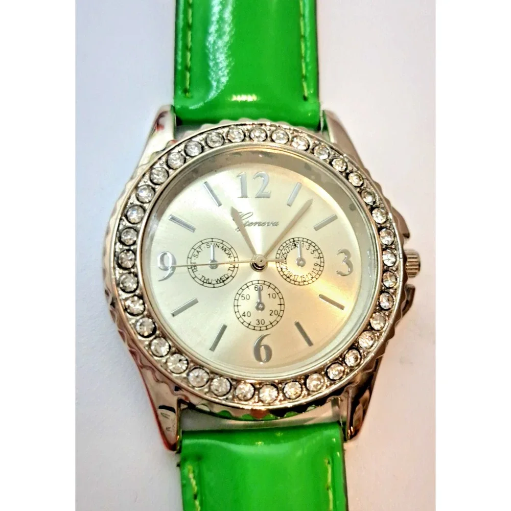 Lot of 2 Preppy Watches Caribbean Joe Pineapple Pink Geneva Rhinestone‎ Green